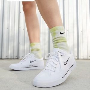 nike retro gts on feet